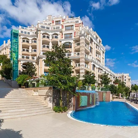 Luxurious And Panoramic At The In La Complex Apartament *