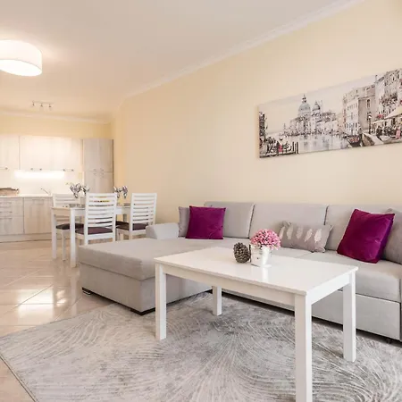 Luxurious And Panoramic At The In La Complex Aranyhomok