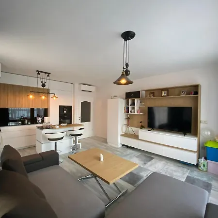 Luxurious And Panoramic At The In La Complex Daire Altın Kumlar