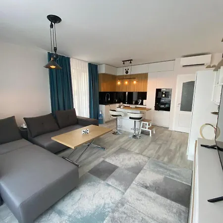 Luxurious And Panoramic At The In La Complex Апартаменты Золотые Пески