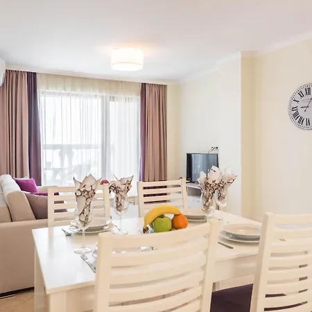 Luxurious And Panoramic At The In La Complex *
