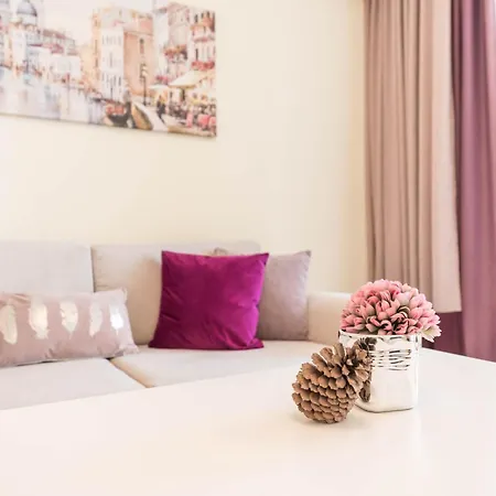 Luxurious And Panoramic At The In La Complex Apartment Golden Sands