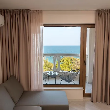 Luxurious And Panoramic At The In La Complex *