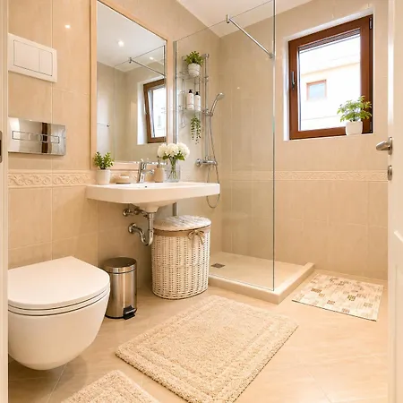 Luxurious And Panoramic At The In La Complex * Golden Sands