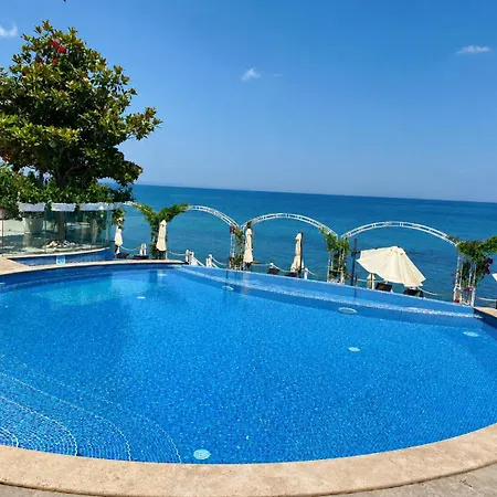 Luxurious And Panoramic At The In La Complex *